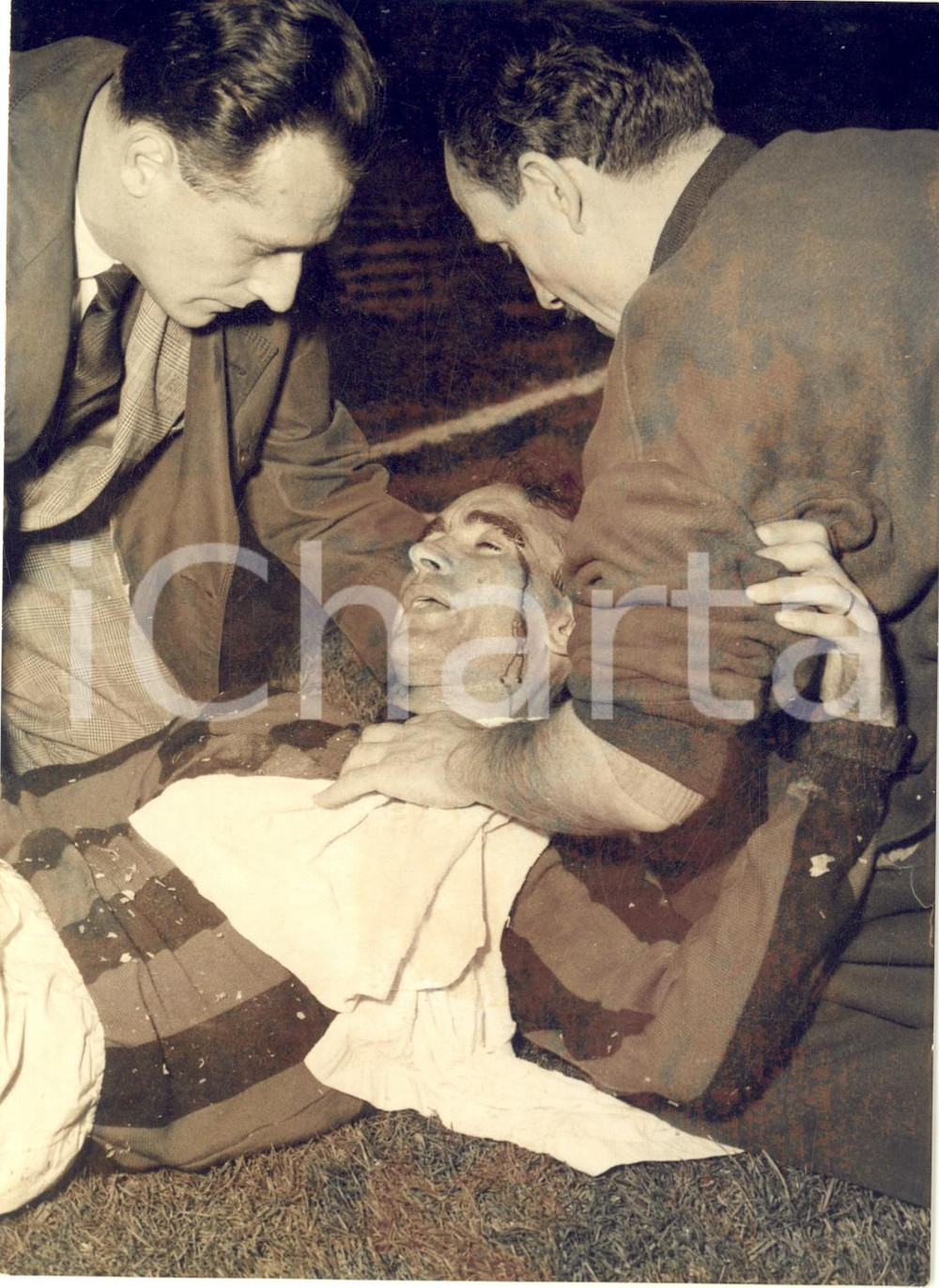 1959 CALCIO SERIE A INTER-MILAN 1-0 Carlo GALLI infortunato - Foto 13x18 cm