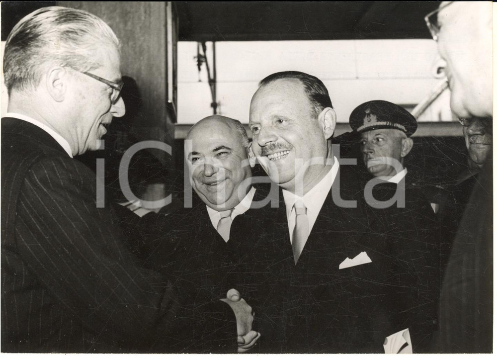 1955 PALERMO Giuseppe ALESSI accoglie il presidente Giovanni GRONCHI *Foto 18x13