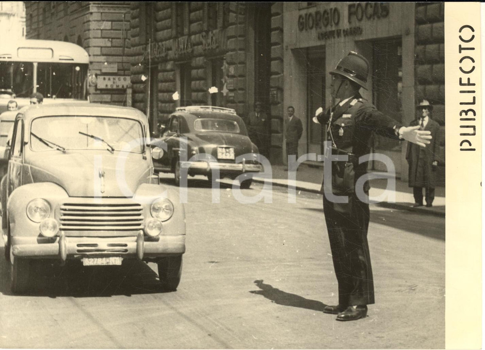 1955 NAPOLI  I primi vigili urbani al lavoro *Foto COSTUME 18x13 cm