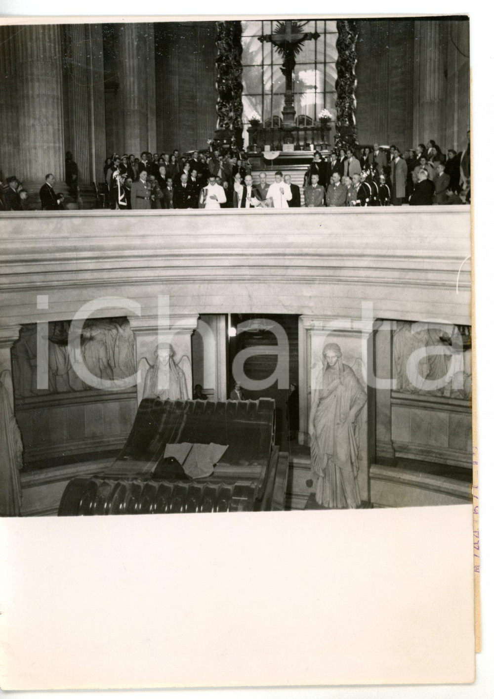 1953 PARIS Dôme des Invalides - Abate THOREL celebra messa in onore di NAPOLEONE