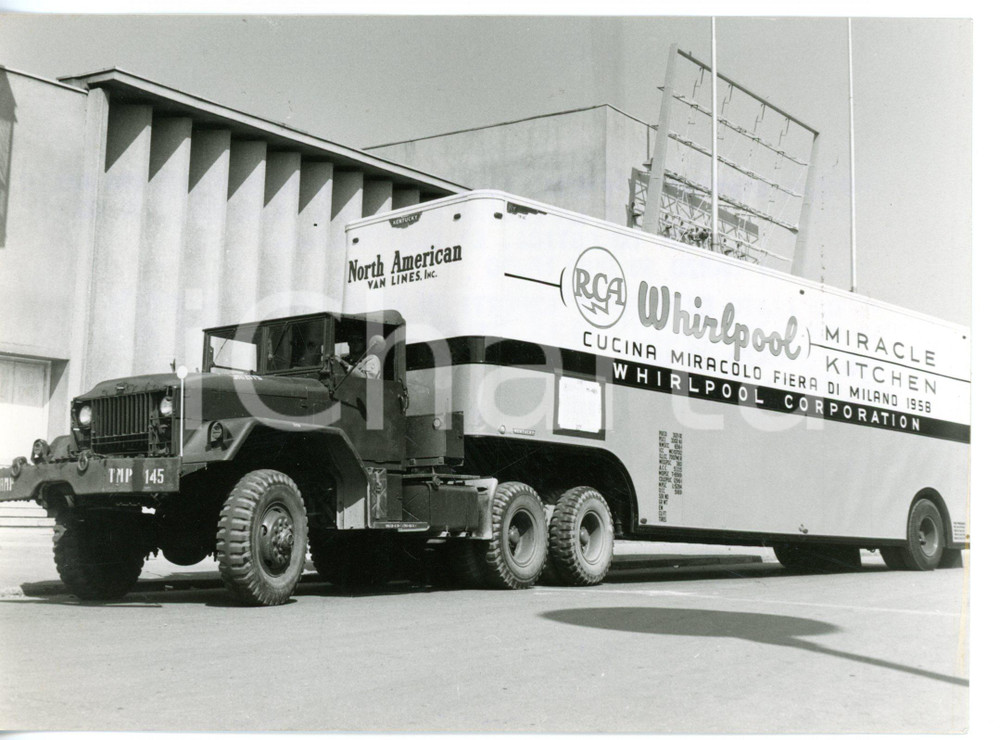 Fotografia d epoca originale 1958 MILANO Fiera Campionaria  Camion NAVL con pubblicitÃ  WHIRLPOOL Foto 18x13 1