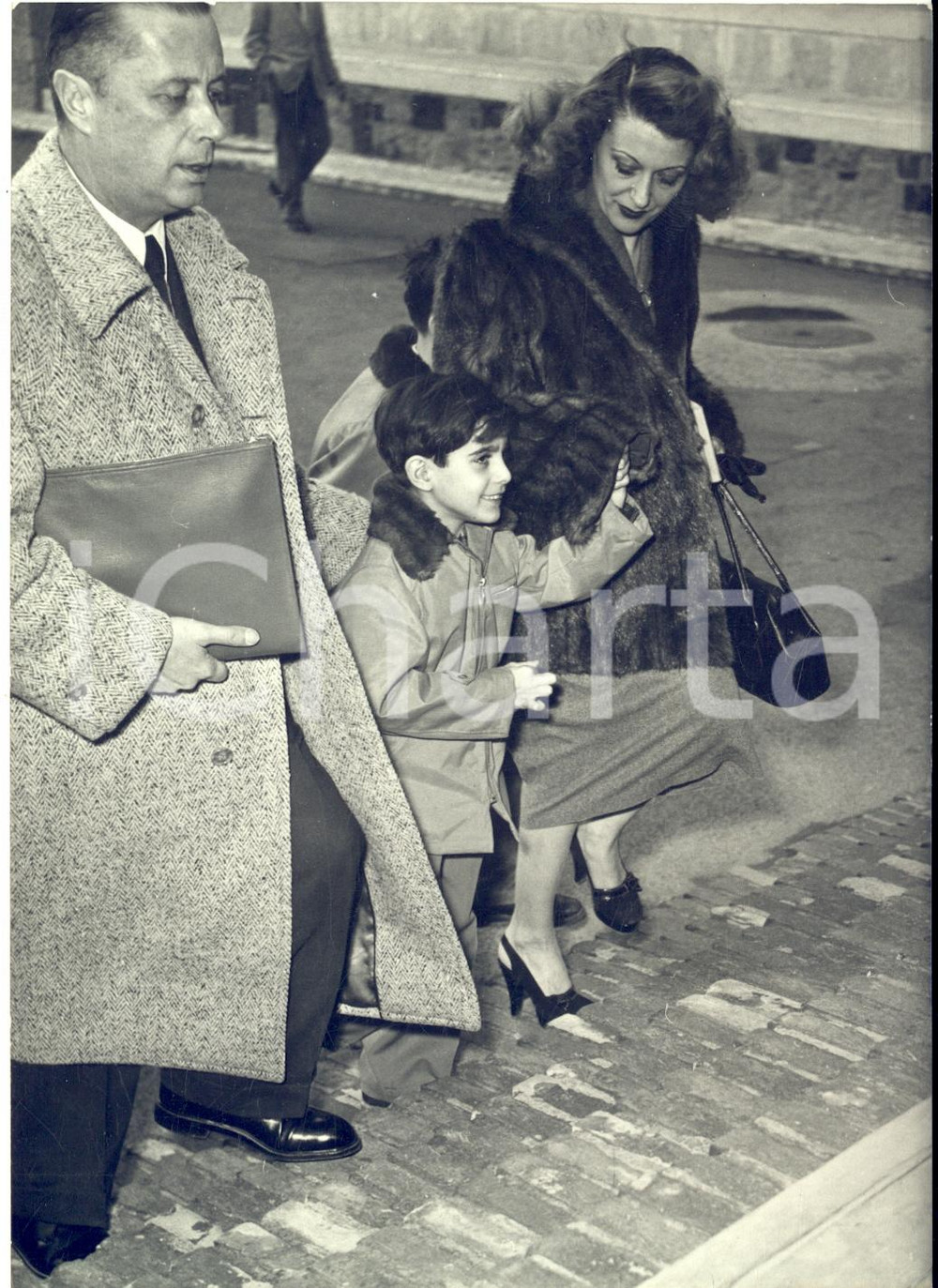 1955 ROMA Principe Patrick Ali PAHLAVI con la madre Christiane Cholewski *Foto
