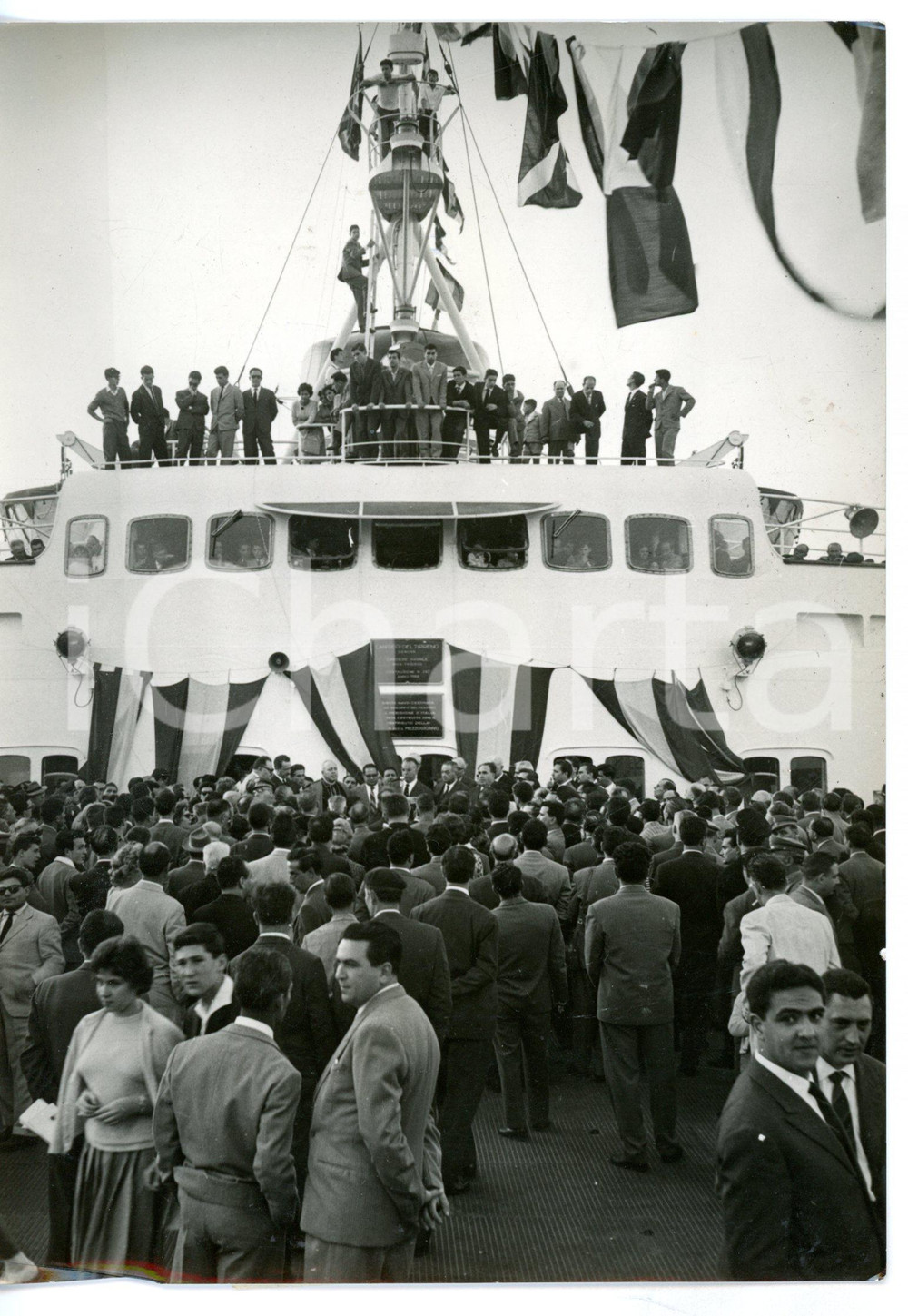 1960 MESSINA Viaggio inaugurale nave traghetto REGGIO - Folla sul molo *Foto
