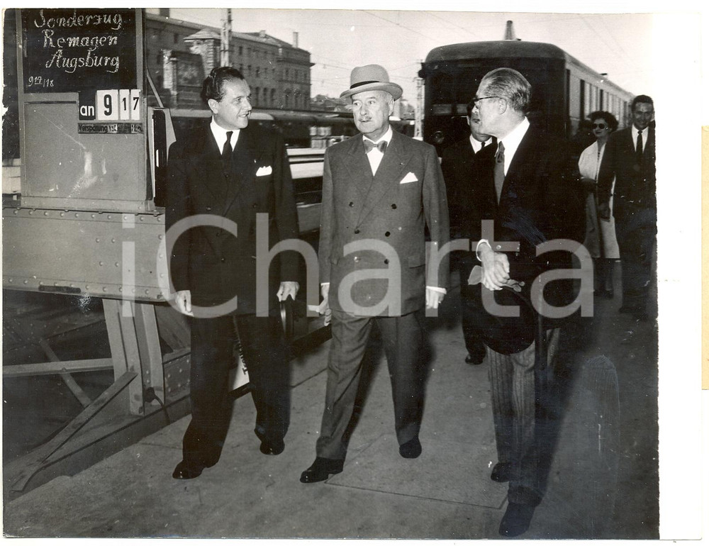 1953 MUNICH André FRANÇOIS-PONCET Achille-Claude CLARAC Baron VON BRANDT *Photo