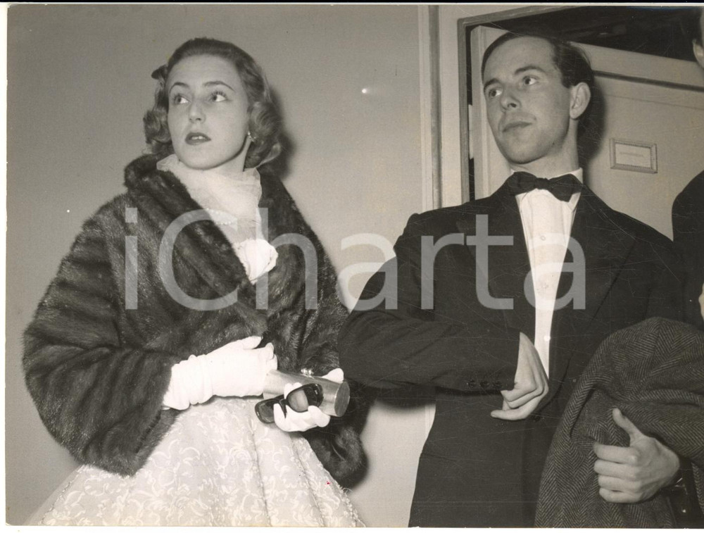 1954 MILANO Teatro alla Scala - Emanuela CASTELBARCO TOSCANINI alla prima *Foto