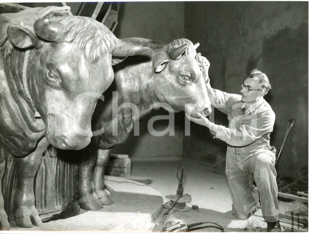 1958 NEWCHAPEL SURREY Mormon Church K. PENNY with bronze oxens
