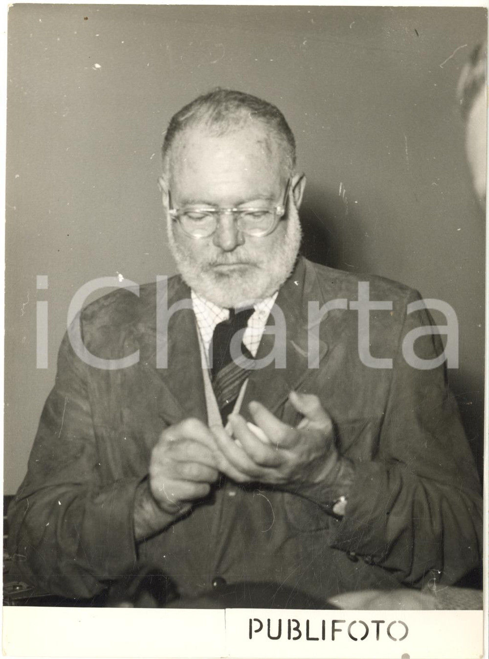 1954 GENOVA Ritratto di Ernest HEMINGWAY a bordo del piroscafo MOROSINI - Foto 