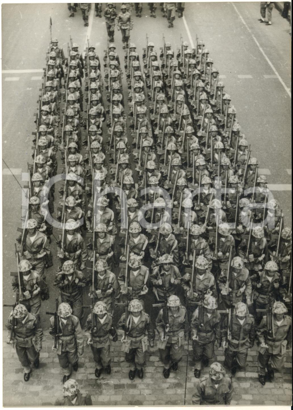 Maggio 1964 MADRID Parata militare organizzata da Francisco Franco *Foto
