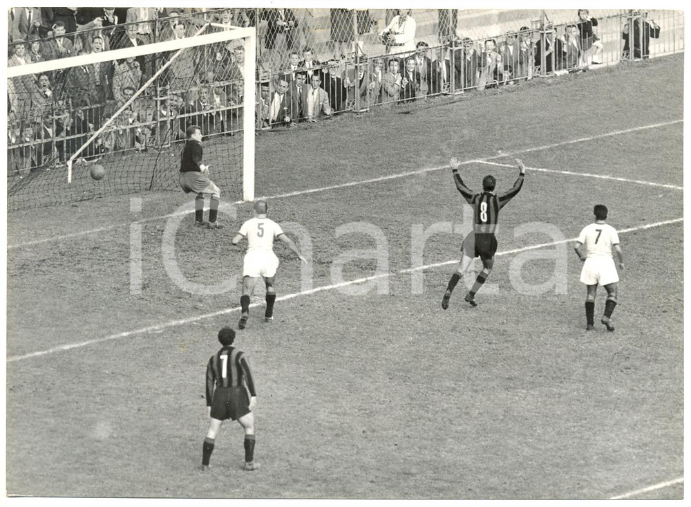 1964 MILANO INTER - BARI Gol di Sandro MAZZOLA *Foto CALCIO 18x13 cm
