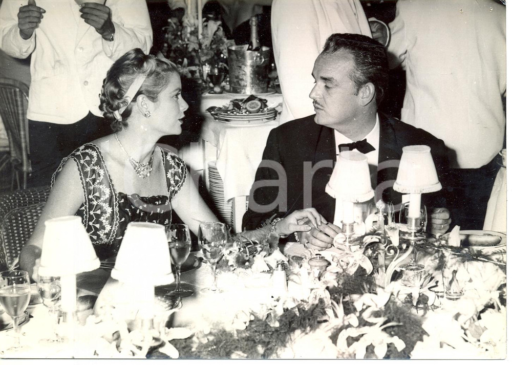1960ca LARVOTTO Sporting d'été - Grace e Ranieri di Monaco al Galà CROCE ROSSA