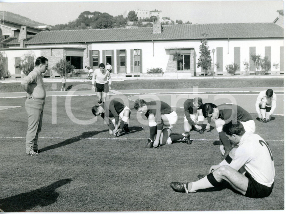 1962 COVERCIANO CALCIO Allenamento ITALIA - Edmondo FABBRI con i difensori 