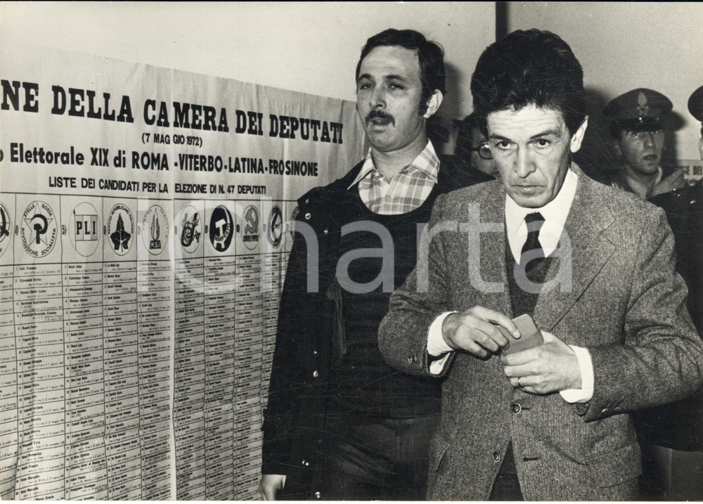 1972 ROMA Elezioni politiche - Enrico BERLINGUER alle urne *Foto 18x13 cm