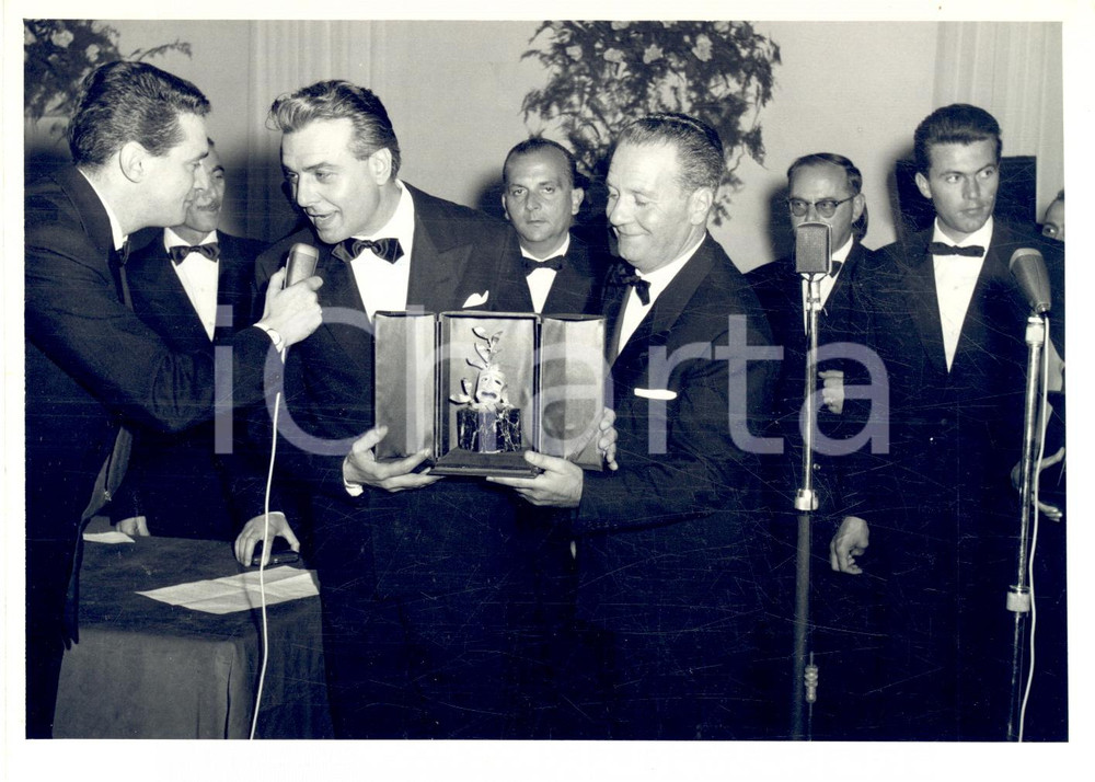 1959 SAINT-VINCENT "Maschere d'oro" per il teataro - Gianni SANTUCCIO *Foto
