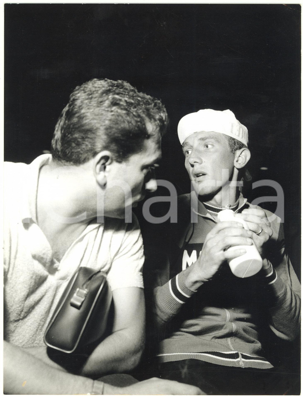 1967 MILANO CICLISMO VELODROMO VIGORELLI - Gianni MOTTA con il dottor DE DONATO 