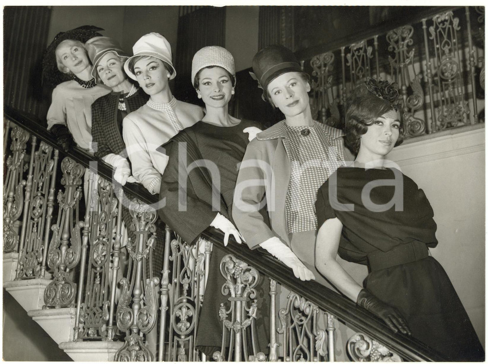 1960 LONDON LONDONDERRY HOUSE  Models took part in an INTERNATIONAL FASHION SHOW