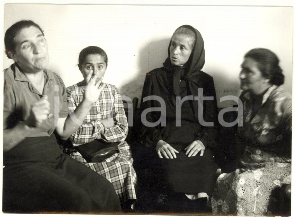 1956 MANOPELLO (PE) Disastro minerario di MARCINELLE - Parenti vittime *Foto