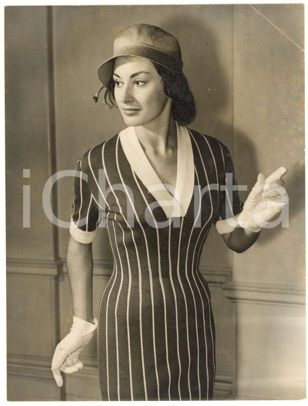 1957 LONDON Fashion Show - Iris WALLER in striped sheath dress in jersey LORELEI