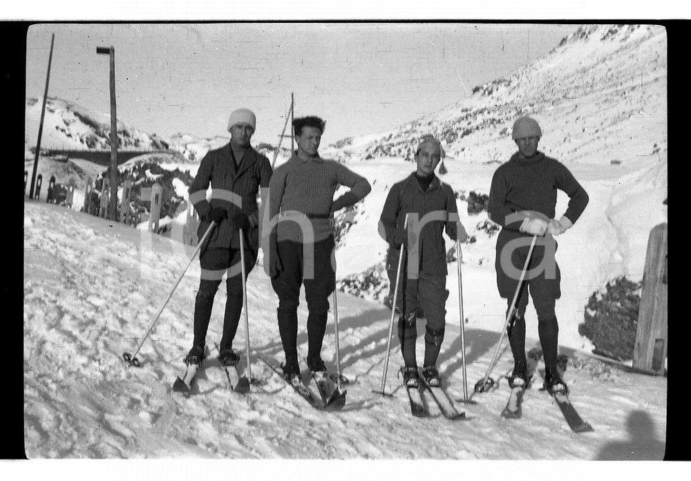 6x9cm NEGATIVO ORIGINALE * 1921 PASSO SPLUGA Escursione sulla neve con gli sci