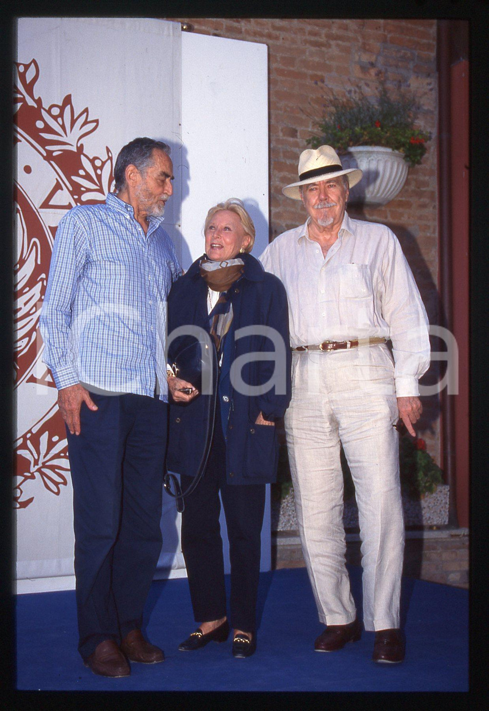 Fotografia d epoca originale 35mm vintage slide 1996 VENEZIA Vittorio GASSMAN Robert ALTMAN Michèle MORGAN 1 1