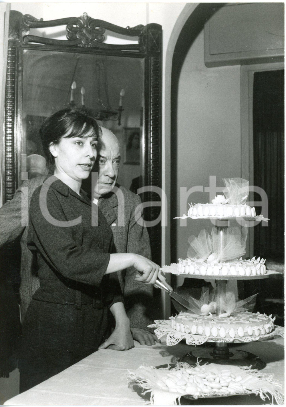 1961 OVADA - Matrimonio Francesco ODDONE e Raimonda GARIO - Taglio della torta