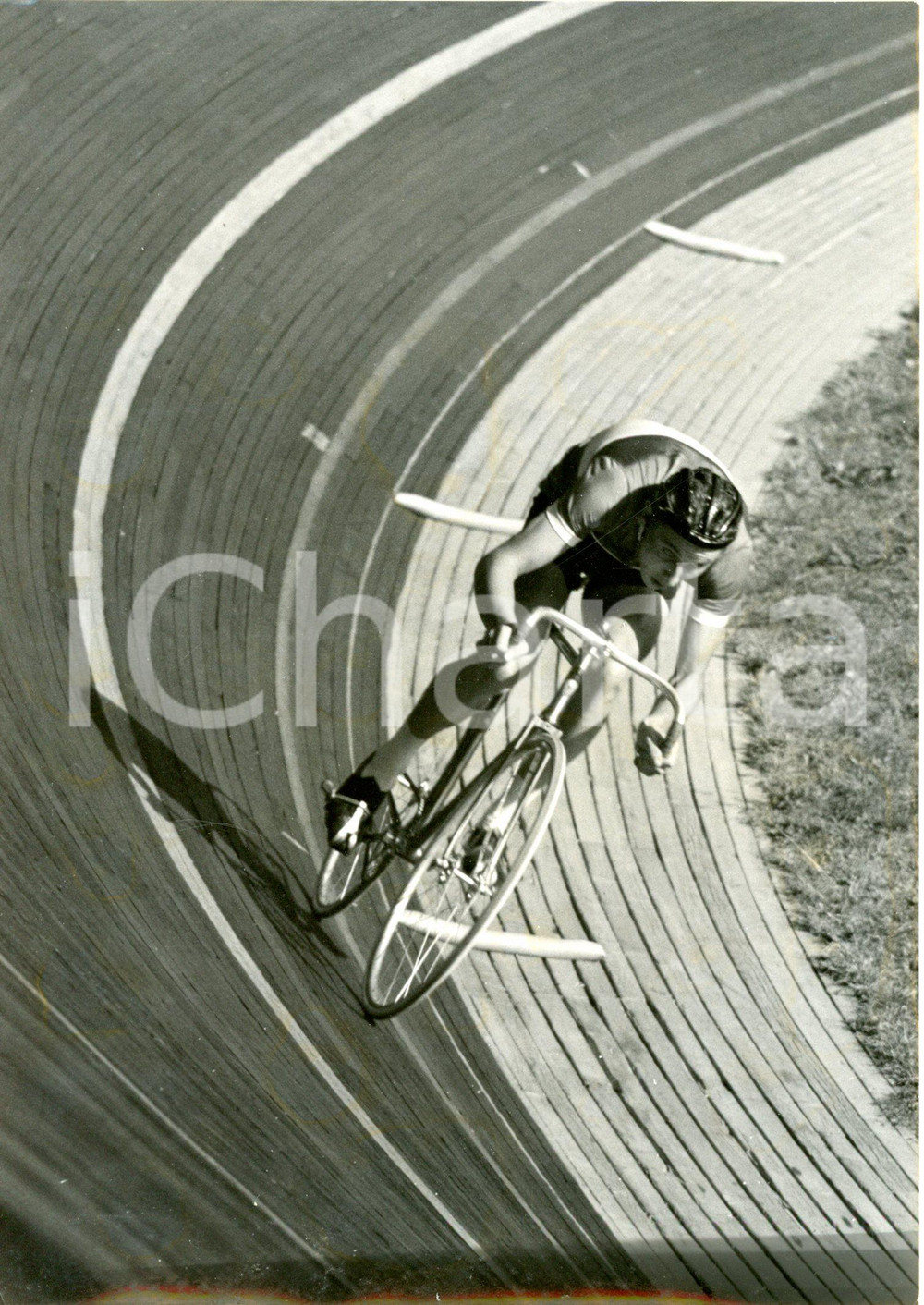 1955 MILANO Velodromo Vigorelli - CICLISMO SU PISTA - Jacques ANQUETIL in gara