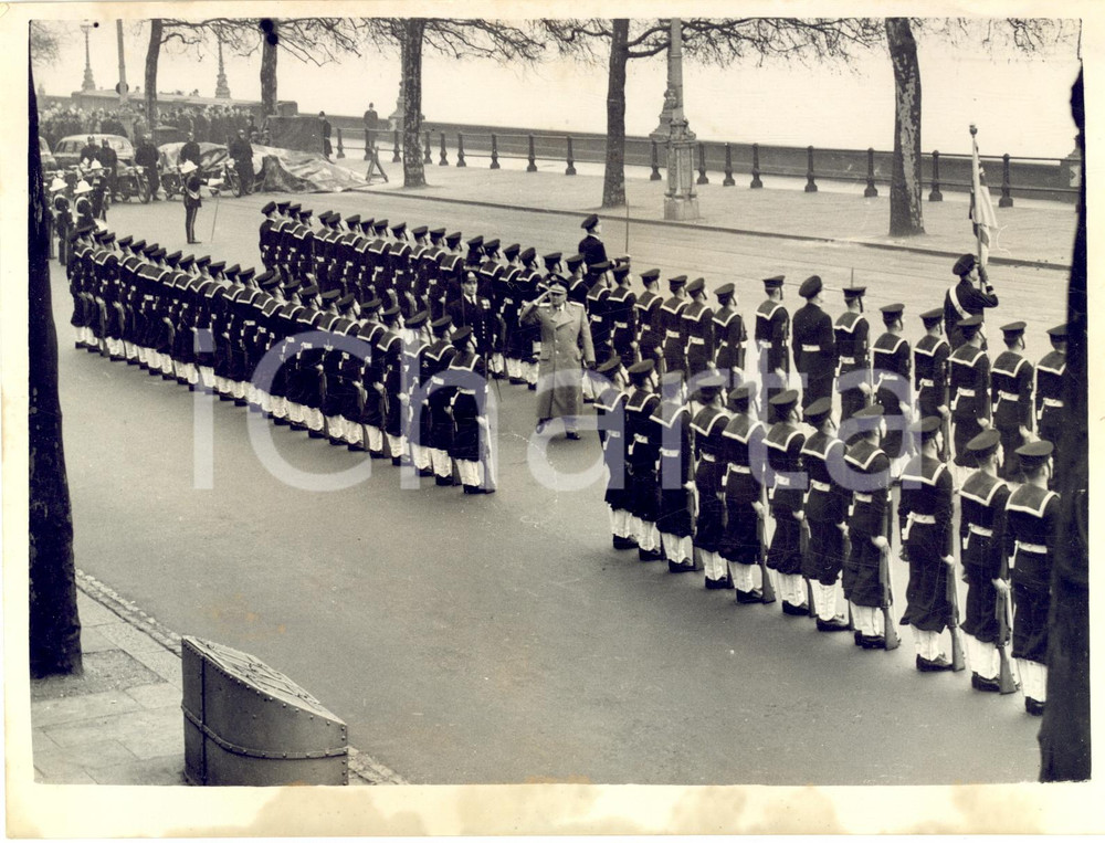 1953 LONDON Marshal TITO inspects the Naval Guard of Honour on the Embankment