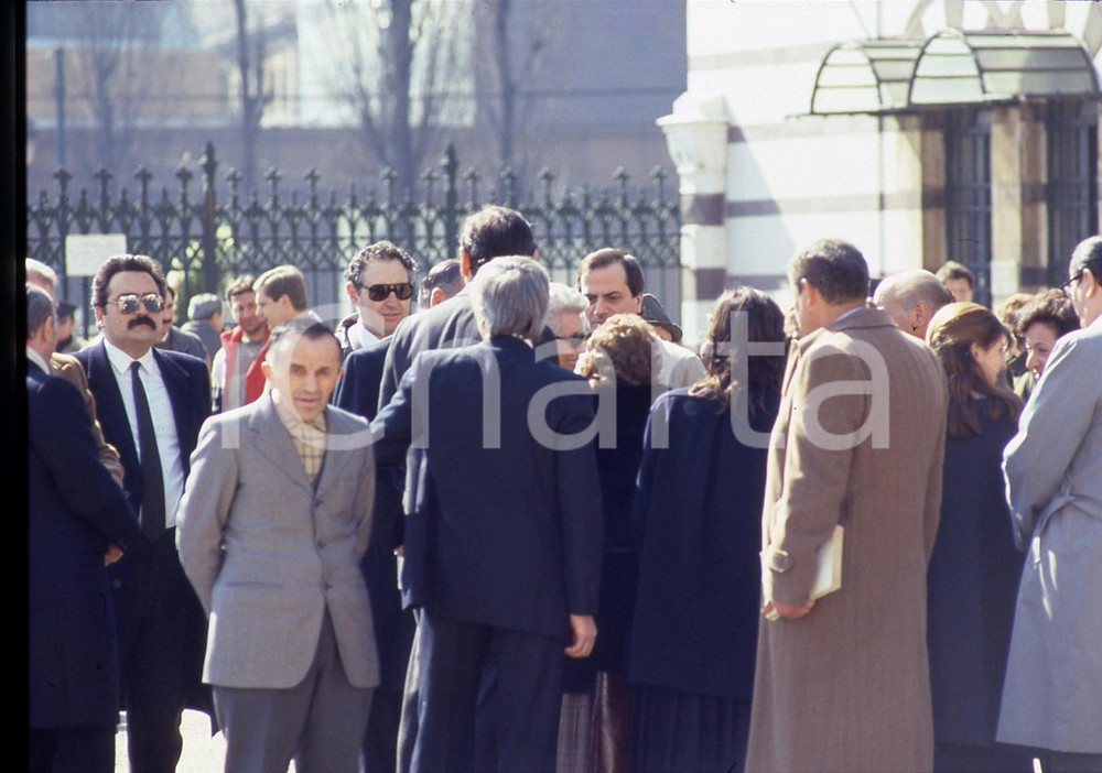 35mm vintage slide* 1986 MILANO Funerale Michele SINDONA *Cimitero Monumentale 8