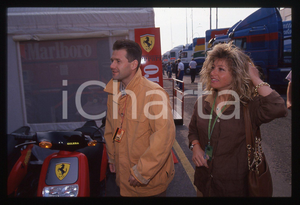 35mm vintage slide* 1994 GP SAN MARINO - Nicola e Barbara LARINI nel paddock