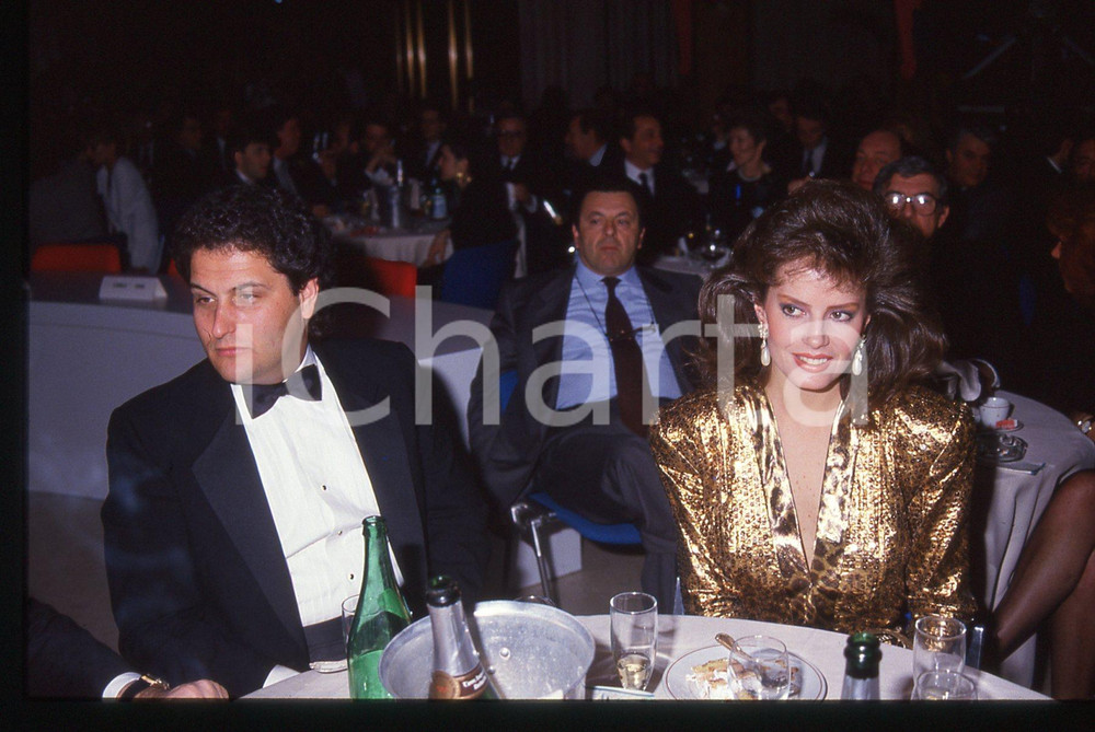 Fotografia d epoca originale 35mm vintage slide 1988 MISS UNIVERSO ITALIA Cecilia BOLOCCO Jeffrey BERKOWITZ 1