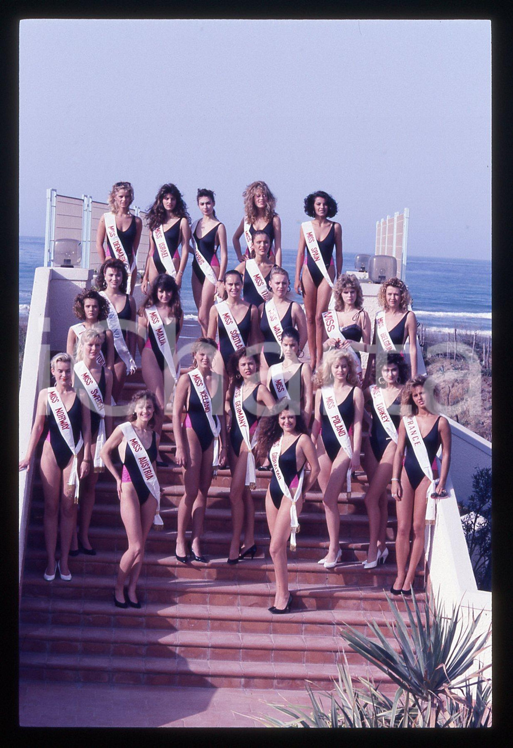 35mm vintage slide* 1988 RAGUSA - MISS EUROPA Il gruppo delle concorrenti (4)