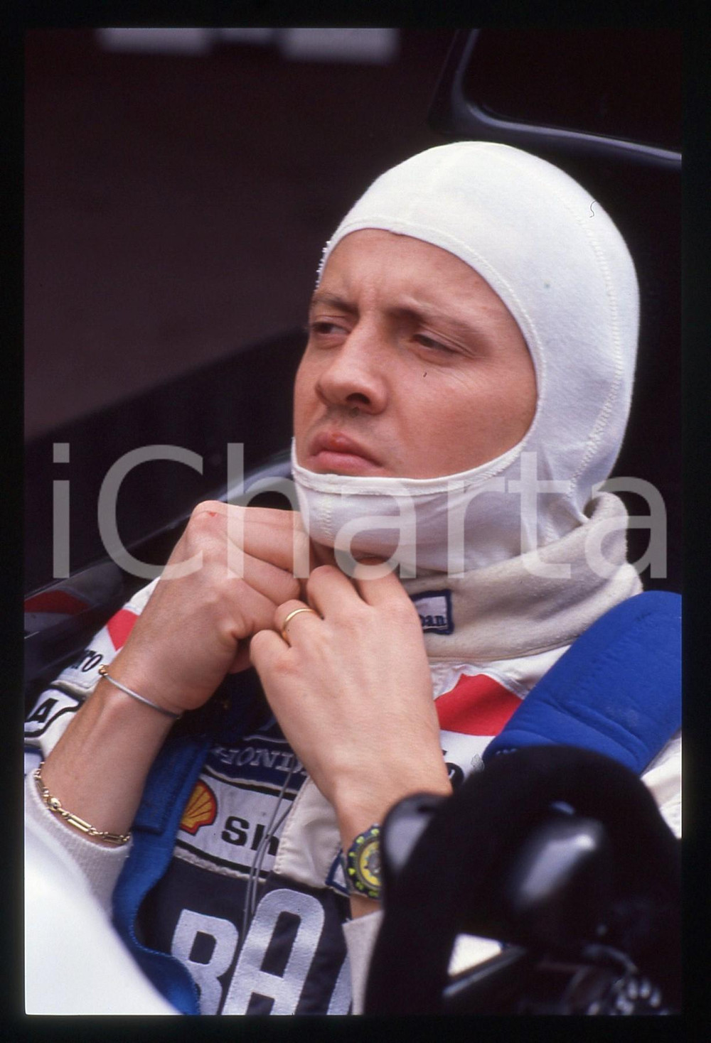 35mm vintage slide* 1991 FORMULA 1 - Stefano MODENA su TYRRELL 020 ai box (13)