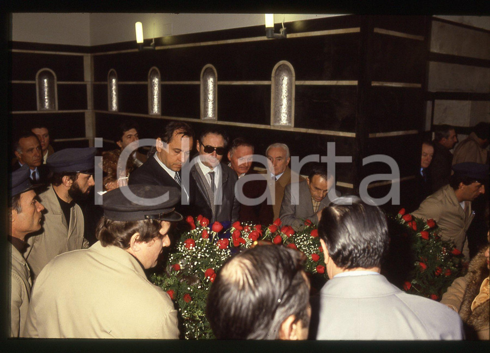 35mm vintage slide* 1986 MILANO Funerale Michele SINDONA - Camera ardente (2)