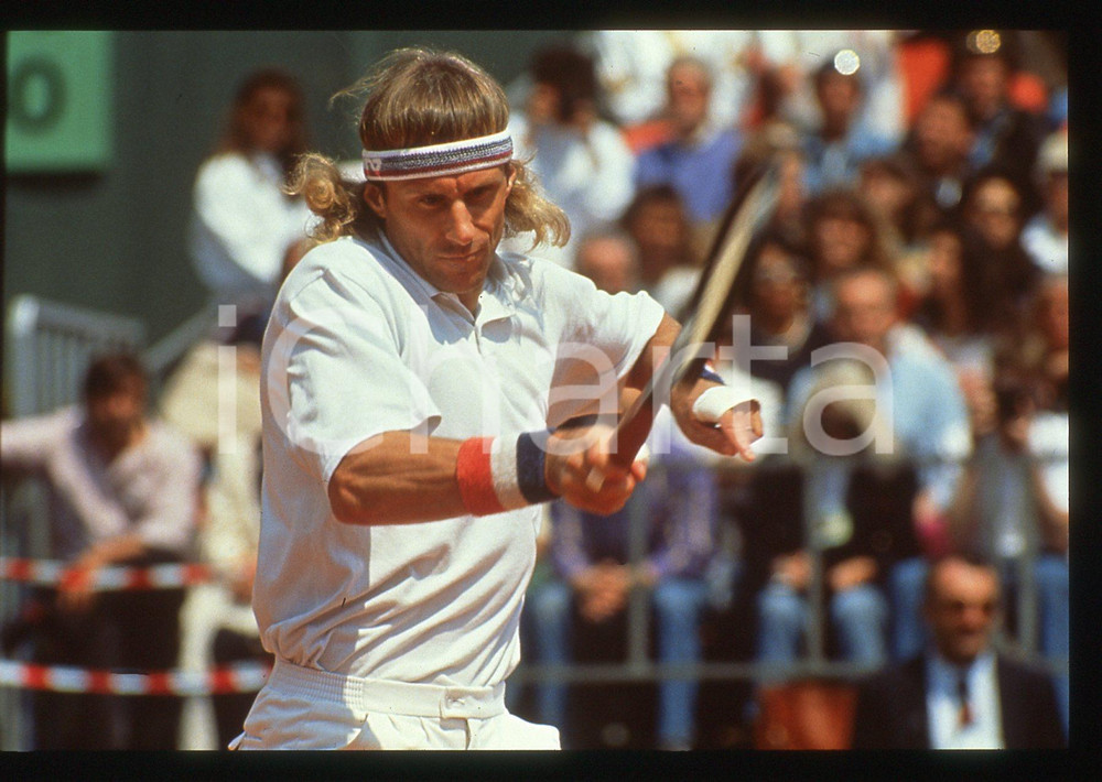 35mm vintage slide* 1980 ca TENNIS Bjorn BORG in azione durante un torneo