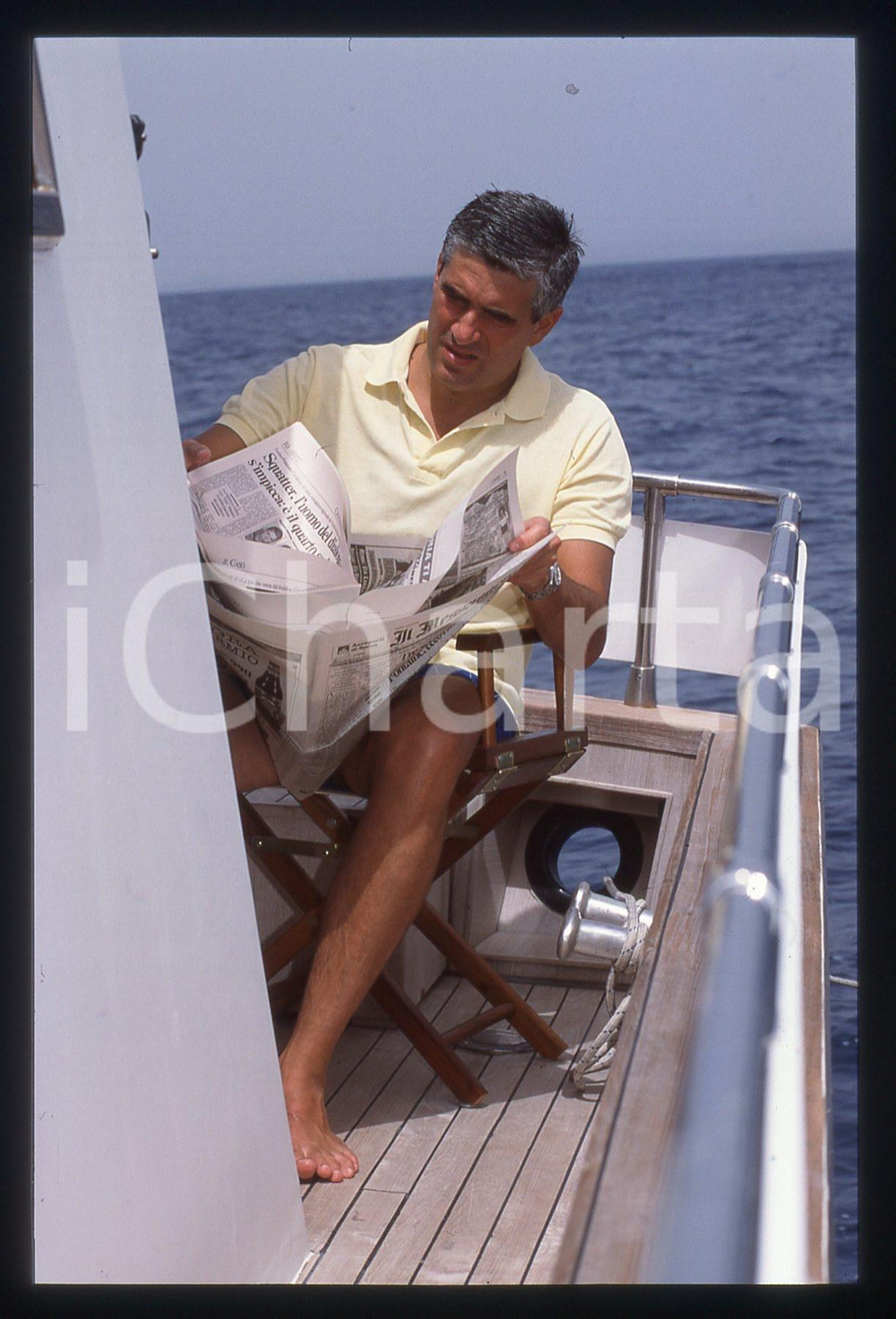 35mm vintage slide* 1999 CAPRI Pier Ferdinando CASINI legge IL MESSAGGERO