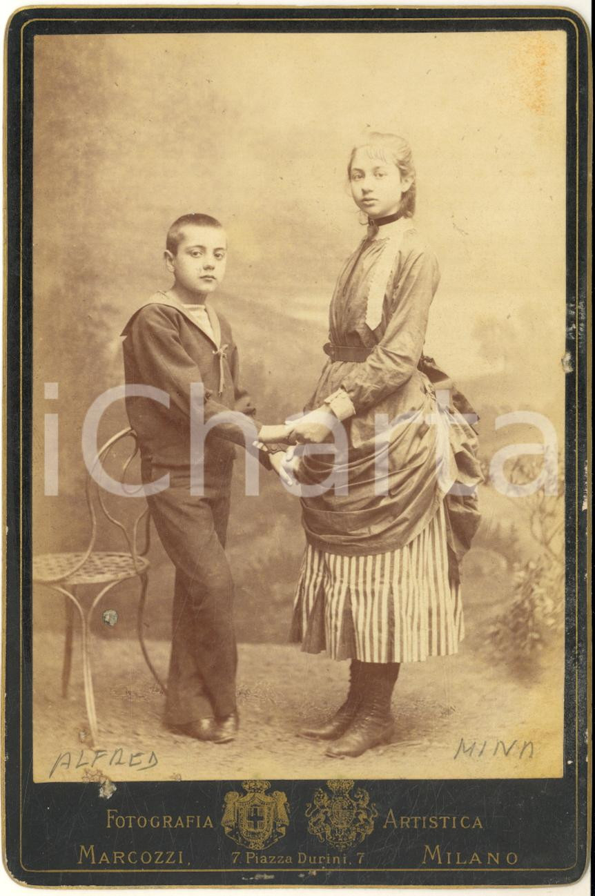 1890 ca MILANO Coppia di fratelli uniti per mano *Foto Carlo MARCOZZI 11x16 cm