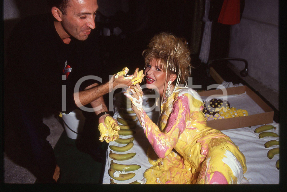 35mm vintage slide* 1995 ca COSTUME Pornostar BARBARELLA e Samuele MAZZA (8)