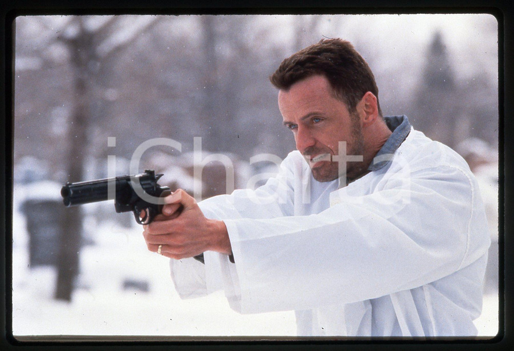 35mm vintage slide*1997 THE ASSIGNMENT - Aidan QUINN in una scena del film