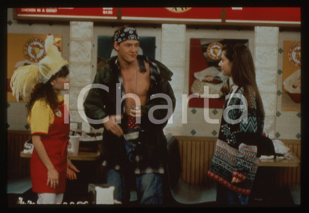 35mm vintage slide*1993 ALMOST HOME Olivia BURNETTE in una scena della serie tv