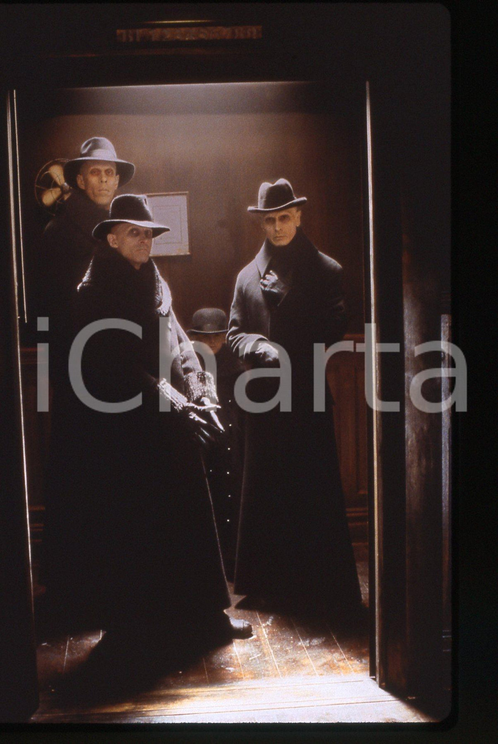 35mm vintage slide*1998 DARK CITY - Bruce SPENCE Richard O'BRIEN nel film