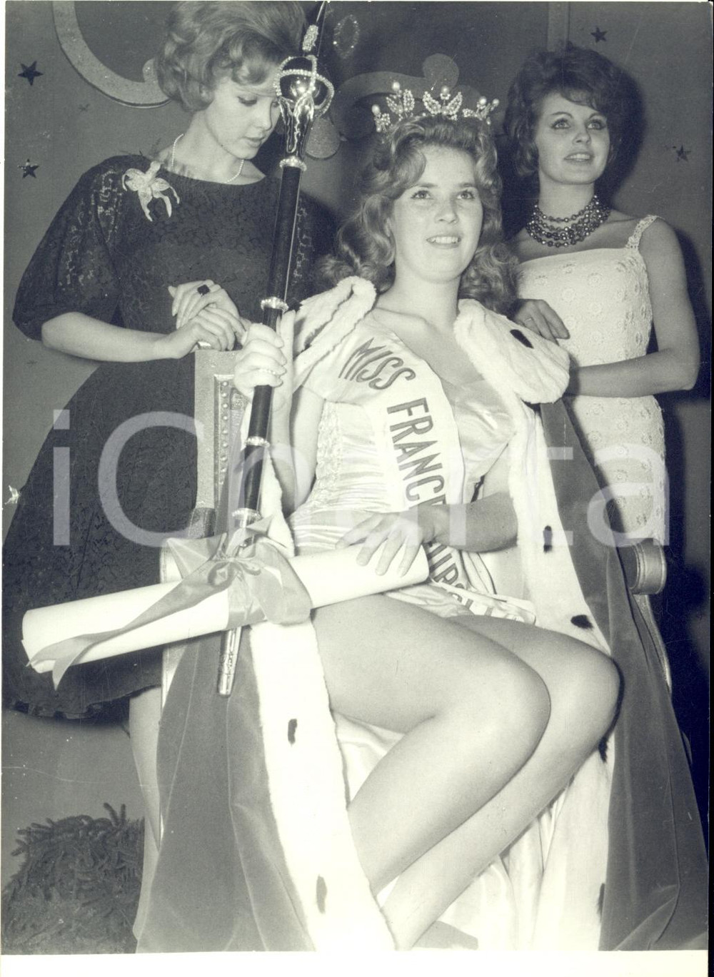 1960 AIX-LES-BAINS Miss France Brigitte BARAZER avec Monique CHIRON *Photo 13x18