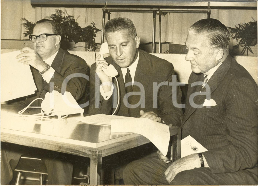 1959 PARIS Bernard CORNUT-GENTILLE effettua la prima telefonata verso gli USA