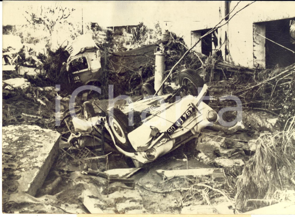 1959 FREJUS Catastrophe du MALPASSET - Voitures écrasées - Photo 18x13 cm