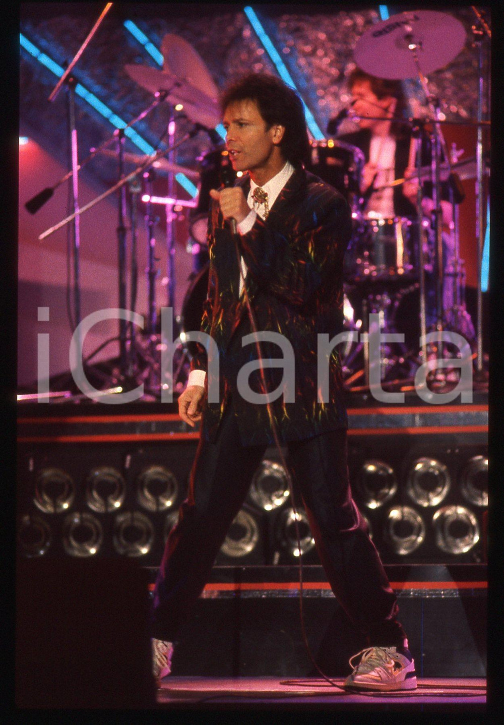 35mm vintage slide* 1989 SANREMO Cliff RICHARD sul palco del PALABARILLA (62)