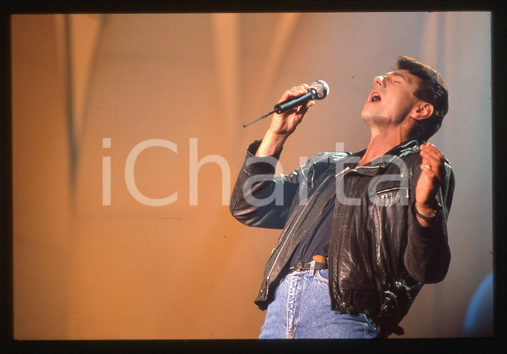 35mm vintage slide* 1987 BARI John WILSON sul palco del Petruzzelli - AZZURRO 9