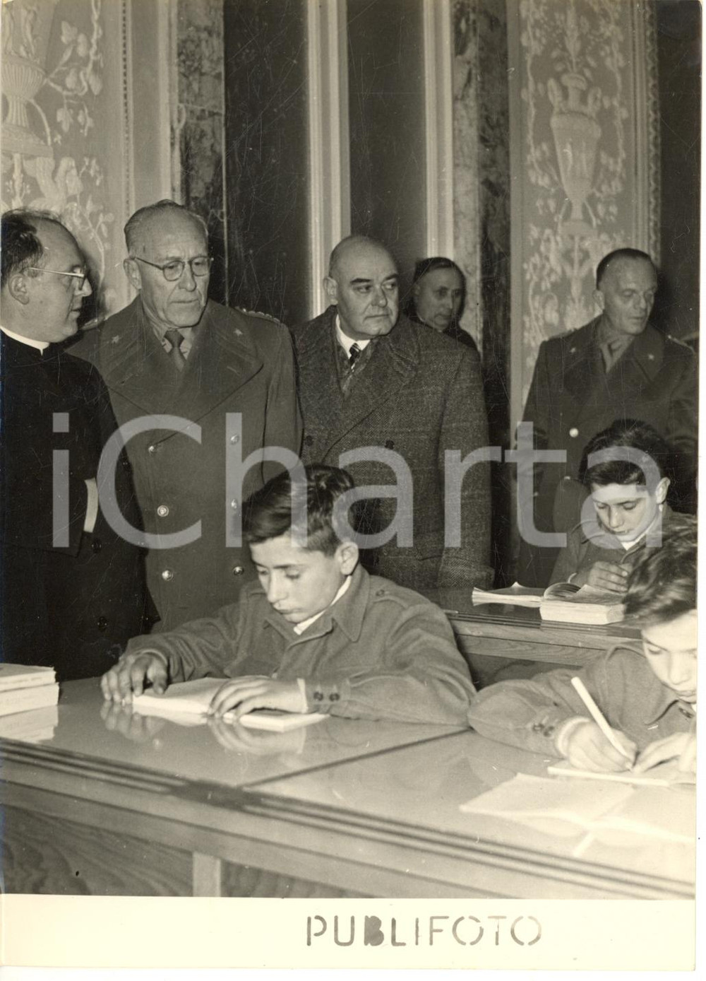 1954 ERCOLANO Villa Favorita - Gen. Giuseppe PIZZORNO visita orfani di militari