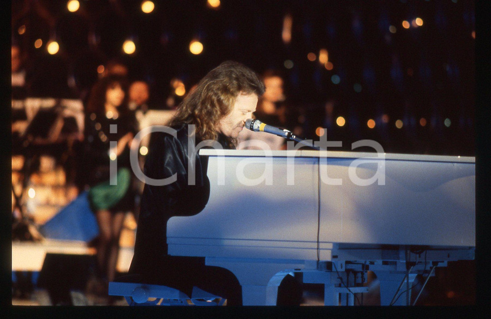 35mm vintage slide*1988 RAFFAELLA CARRA' SHOW Umberto TOZZI in concerto (1)
