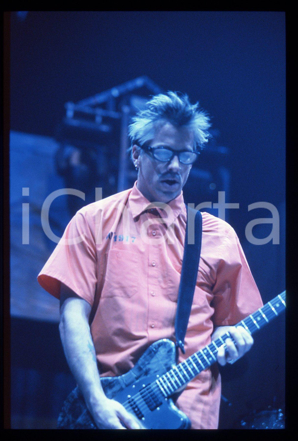 35mm vintage slide* 2000ca MUSICA Kevin WASSERMAN degli OFFSPRING in concerto 1