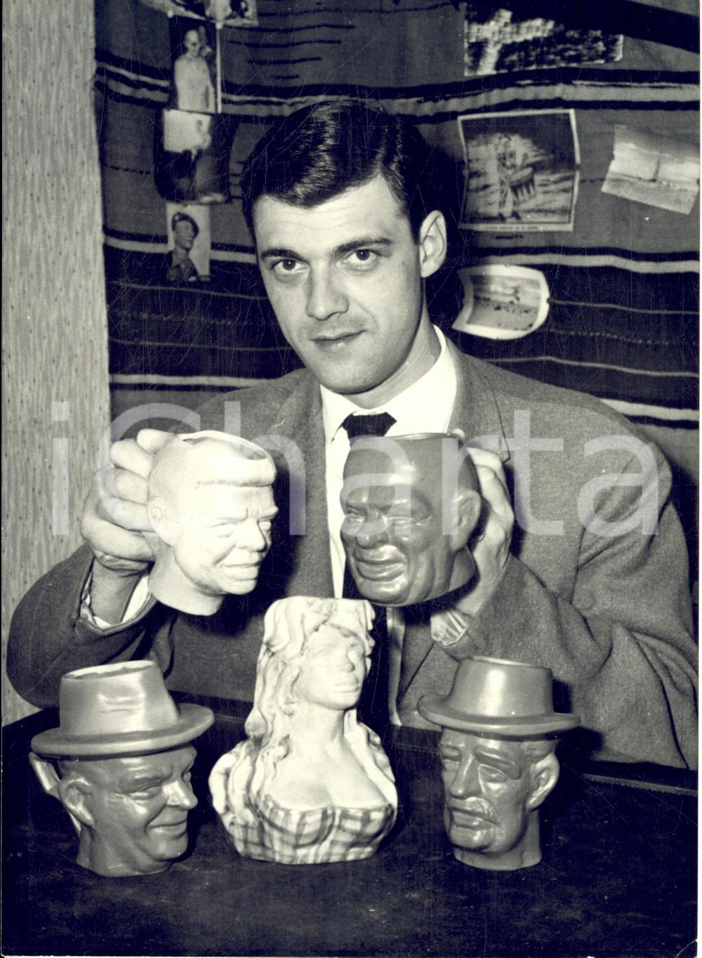 1961 PARIS - LANAUVE DE TARTAS avec ses chopes Quatre Grands et Brigitte Bardot