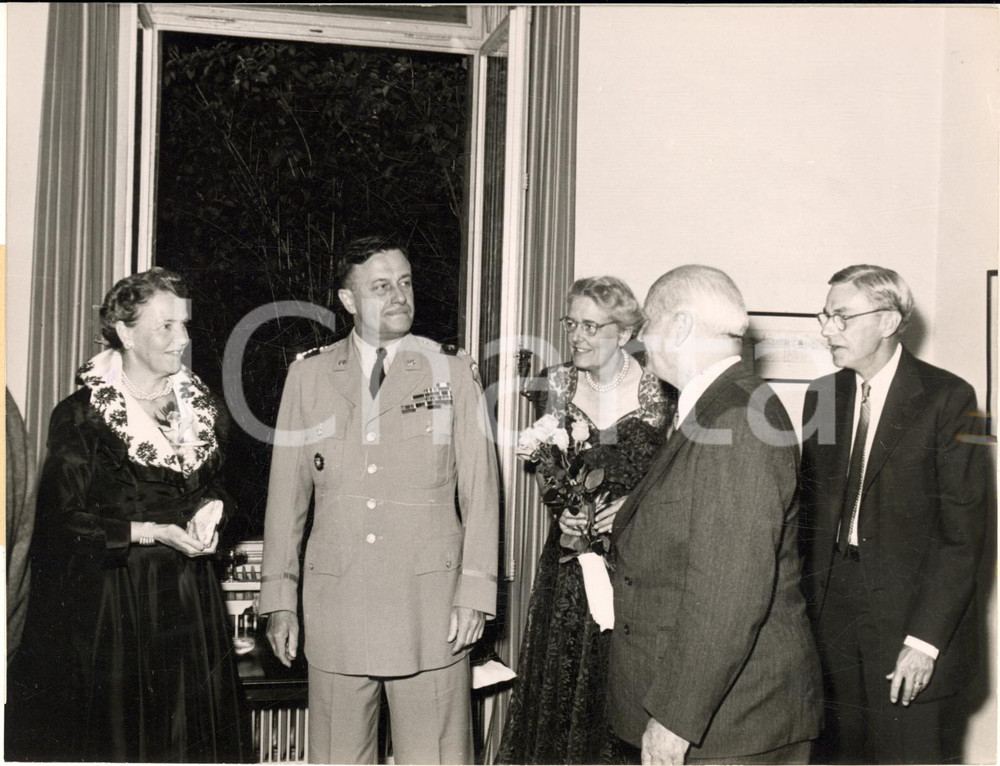 1953 HEIDELBERG America House - New Commanding General Charles L. BOLTE *Photo