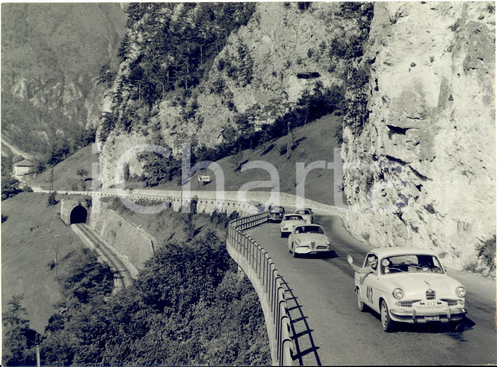 1958 AUTOMOBILISMO Trofeo Supercortemaggiore - Un passaggio dei concorrenti